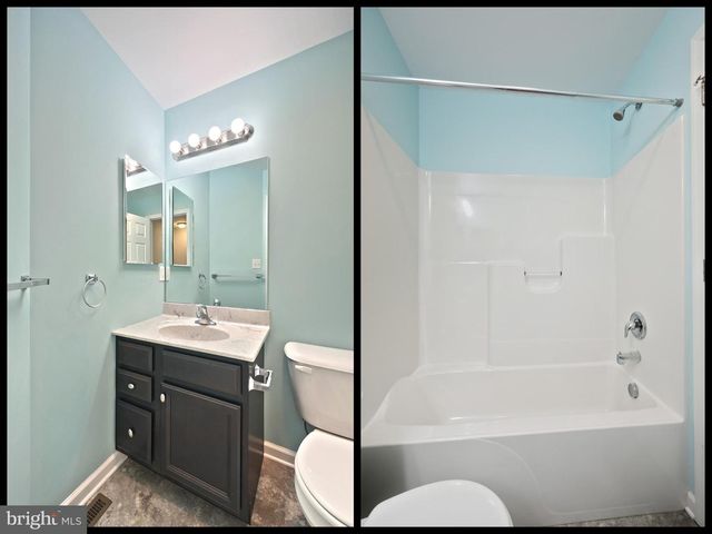208 ROYAL DR, Manchester, PA 17345