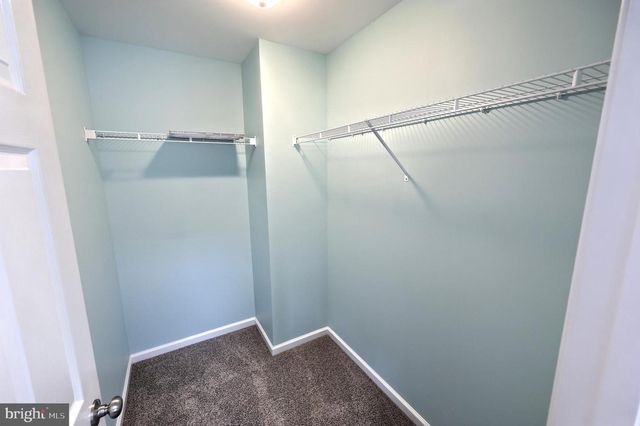 208 ROYAL DR, Manchester, PA 17345