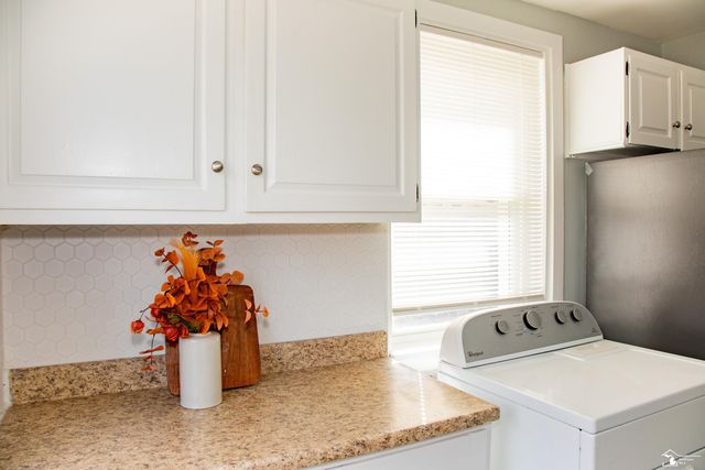 5323 Lathrop Street, Trenton, MI 48183