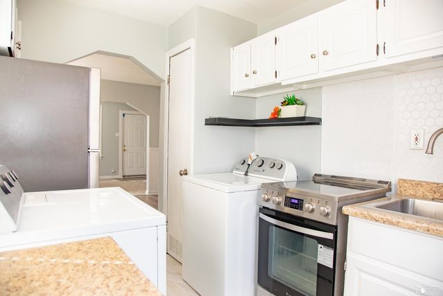 5323 Lathrop Street, Trenton, MI 48183