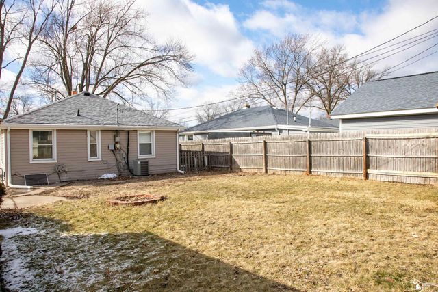 5323 Lathrop Street, Trenton, MI 48183