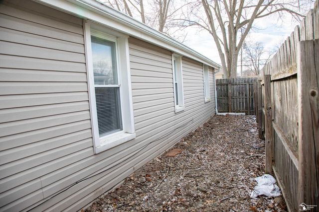 5323 Lathrop Street, Trenton, MI 48183