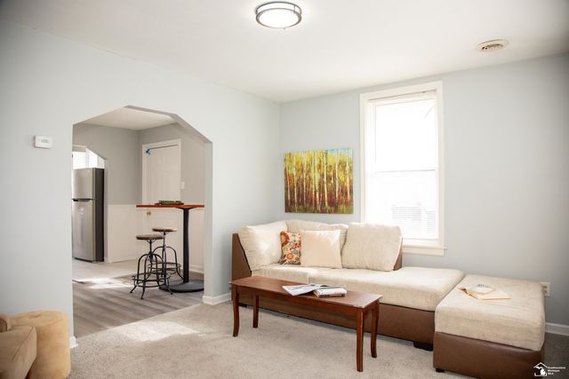 5323 Lathrop Street, Trenton, MI 48183