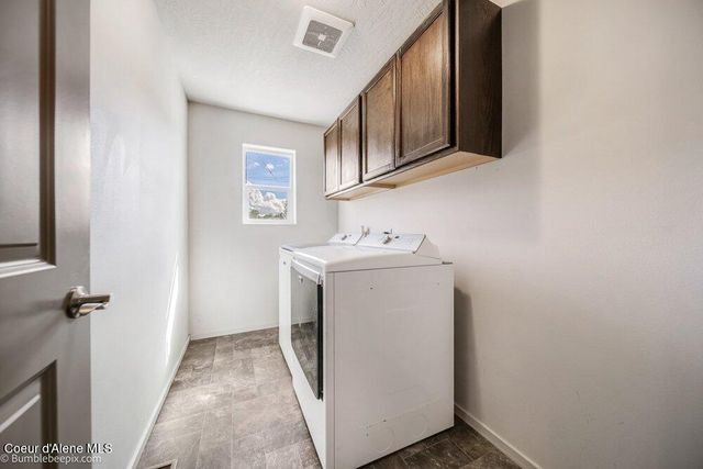 3289 N Fireball CT, Post Falls, ID 83854