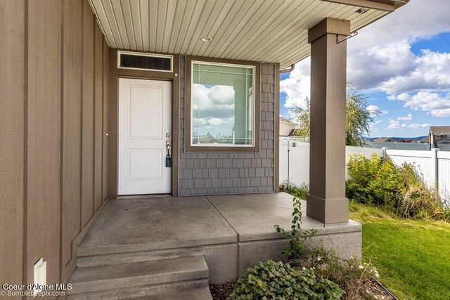 3289 N Fireball CT, Post Falls, ID 83854