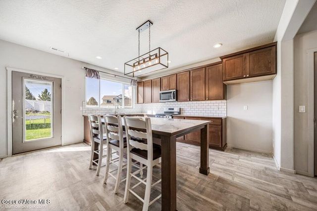 3289 N Fireball CT, Post Falls, ID 83854