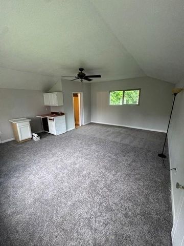 1607 W Houston Dr, La Marque, TX 77568