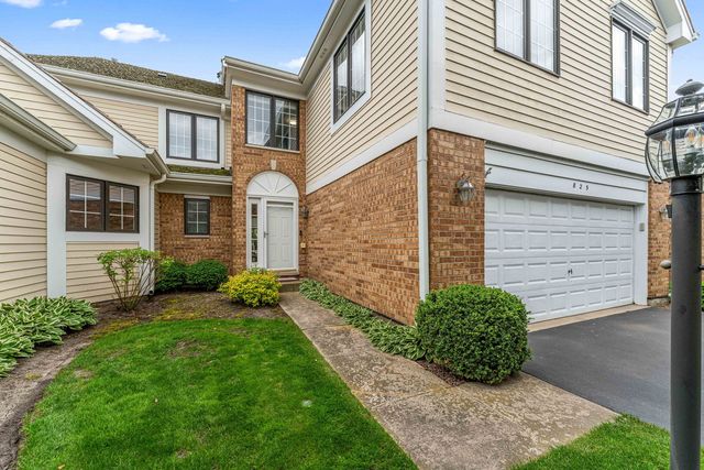 825 Braeman Court, Libertyville, IL 60048