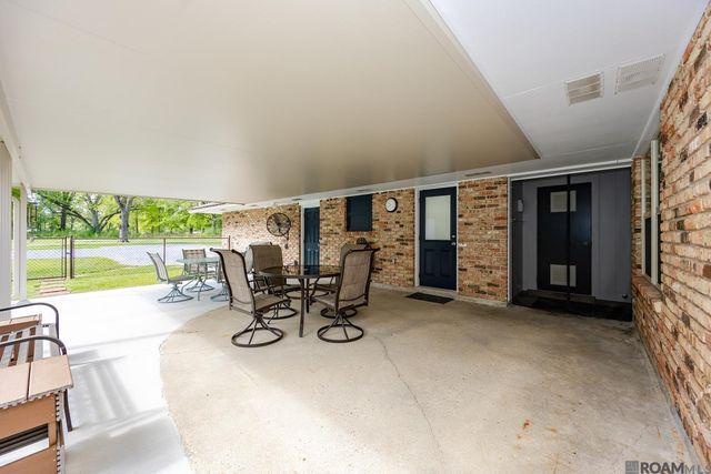 4010 Yardley Dr, Slaughter, LA 70777