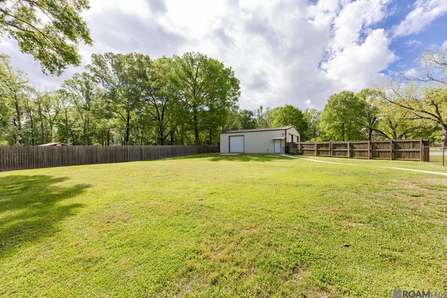 4010 Yardley Dr, Slaughter, LA 70777