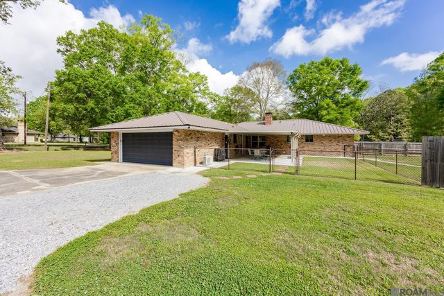 4010 Yardley Dr, Slaughter, LA 70777