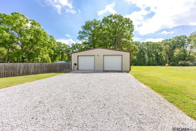 4010 Yardley Dr, Slaughter, LA 70777