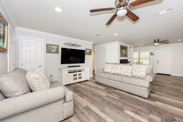 4010 Yardley Dr, Slaughter, LA 70777