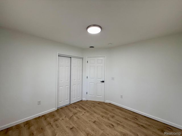 45949 Bontekos Avenue, Belleville, MI 48111