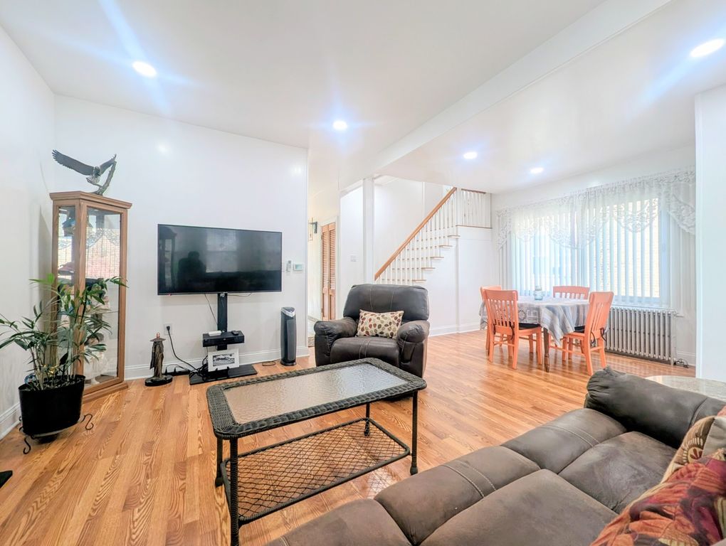 4355 W Potomac Avenue, Chicago, IL 60651 — photo 4