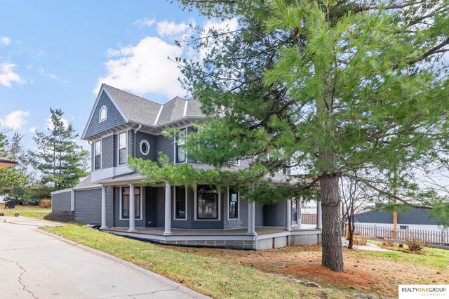 117 S Molley Street, Bennington, NE 68007