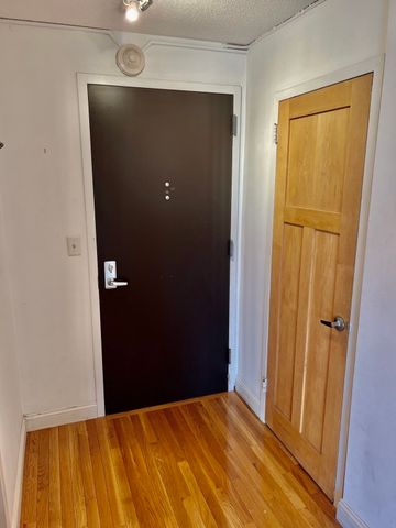 60 Longwood Avenue 306, Brookline, MA 02446