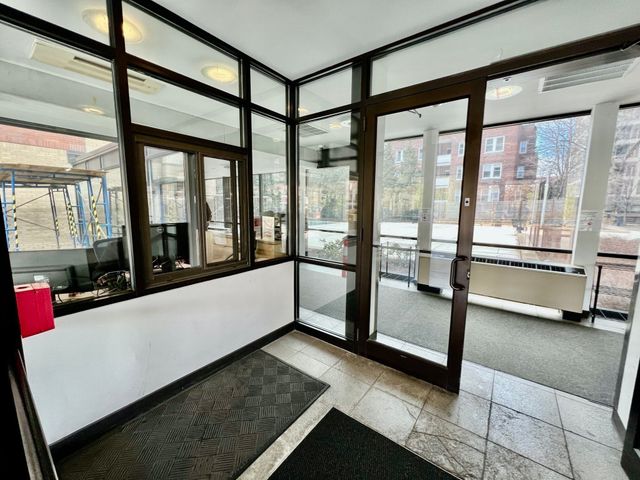 60 Longwood Avenue 306, Brookline, MA 02446