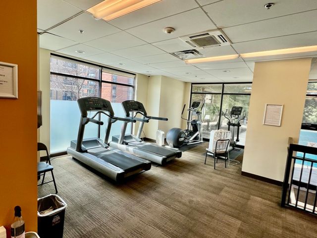 60 Longwood Avenue 306, Brookline, MA 02446