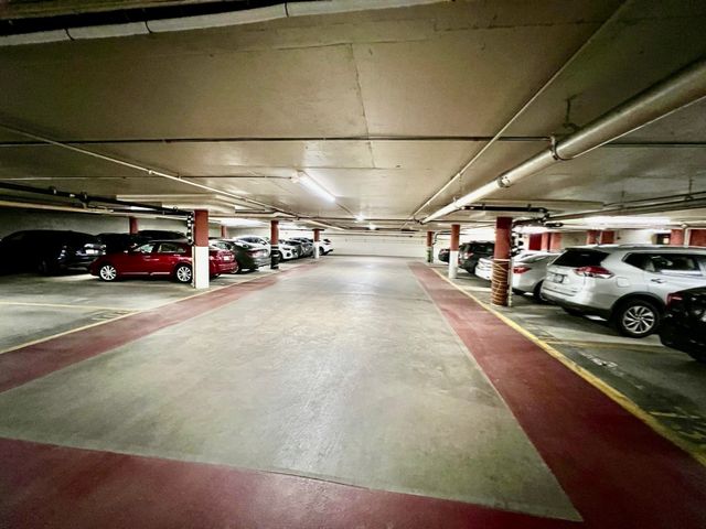 60 Longwood Avenue 306, Brookline, MA 02446