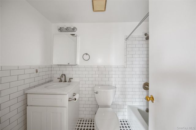 207 Chateau Rive Street 207, Peekskill, NY 10566