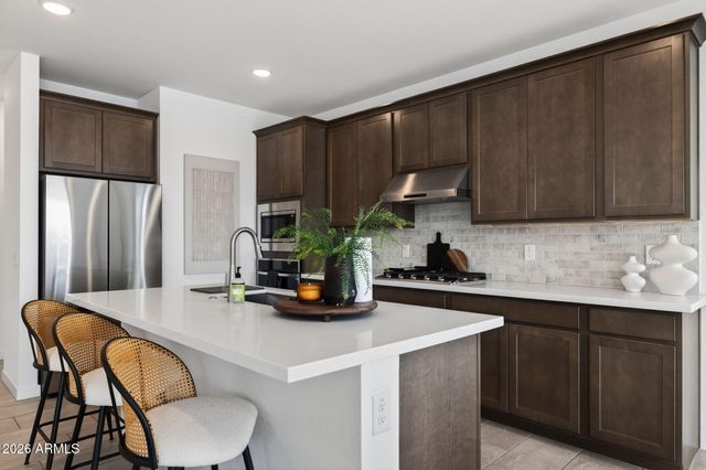 9341 E SEBRING Avenue, Mesa, AZ 85212