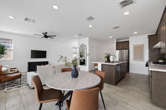 9341 E SEBRING Avenue, Mesa, AZ 85212