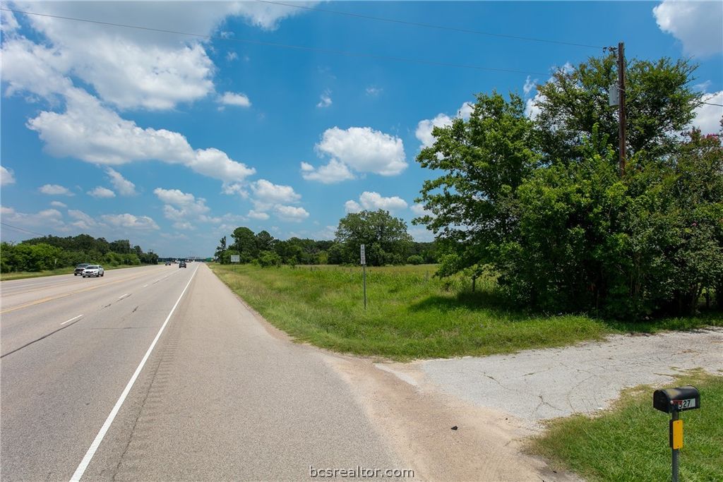 5207 Raymond Stotzer Parkway, College Station, TX 77845 — photo 3