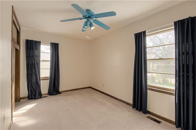 606 N Rogers Street, Independence, MO 64050