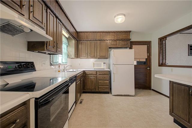 606 N Rogers Street, Independence, MO 64050