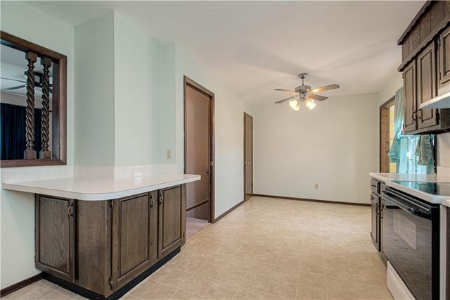 606 N Rogers Street, Independence, MO 64050