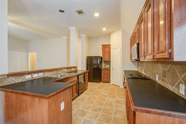 7918 Hazy Brook Lane, Humble, TX 77396