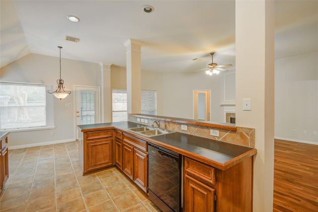 7918 Hazy Brook Lane, Humble, TX 77396