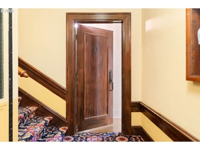 118 Nw KING Ave 21, Portland, OR 97210