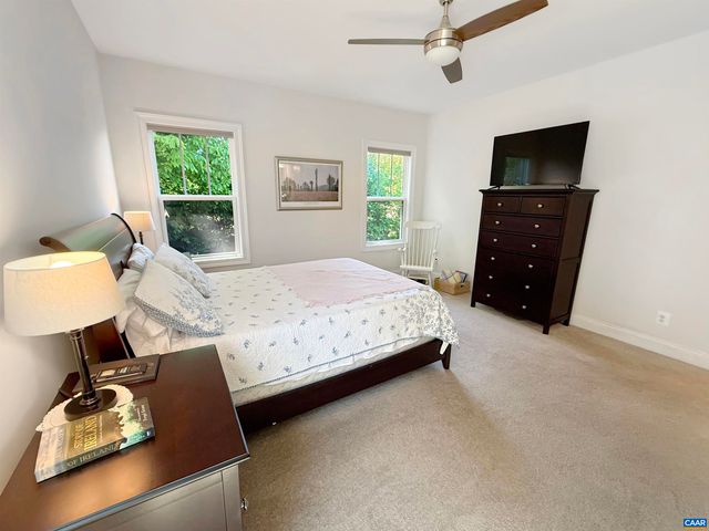 1239 PENFIELD LN, Charlottesville, VA 22901