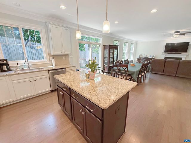 1239 PENFIELD LN, Charlottesville, VA 22901