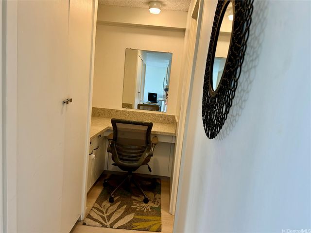 2355 Ala Wai Boulevard 204, Honolulu, HI 96815