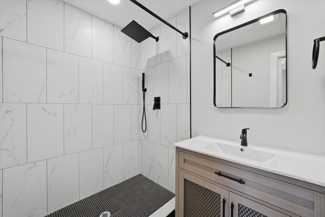 8452 S Marshfield Avenue, Chicago, IL 60620