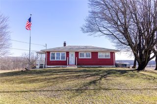 506 Grove City Rd, Mercer Twp, PA 16057