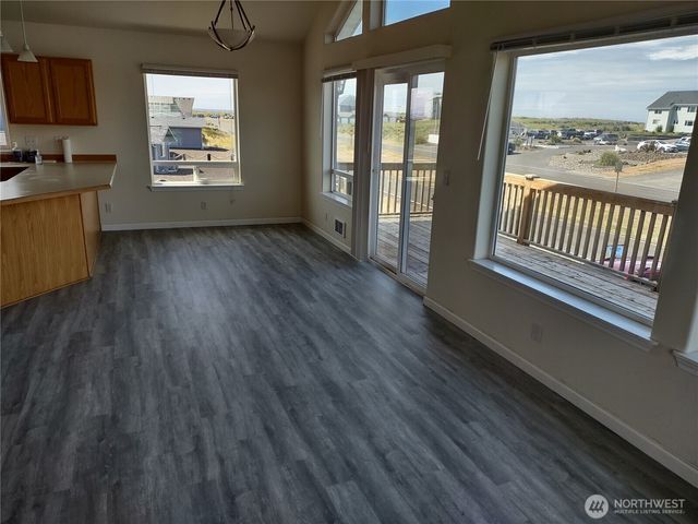 1400 Ocean shores Boulevard SW, Ocean Shores, WA 98569