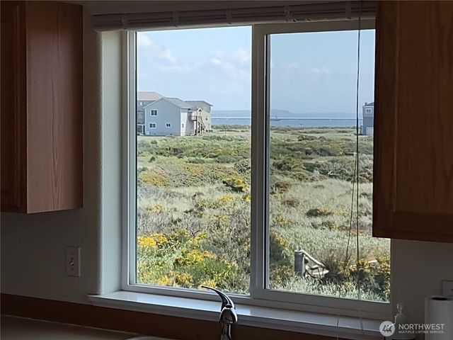 1400 Ocean shores Boulevard SW, Ocean Shores, WA 98569