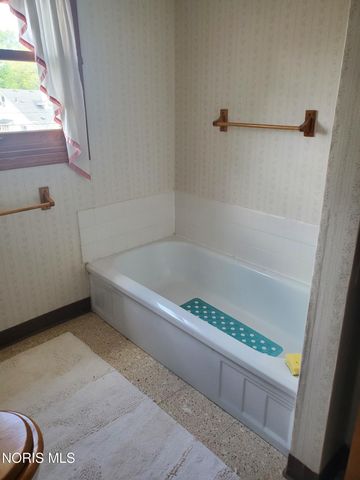 840 Carver Boulevard, Toledo, OH 43607