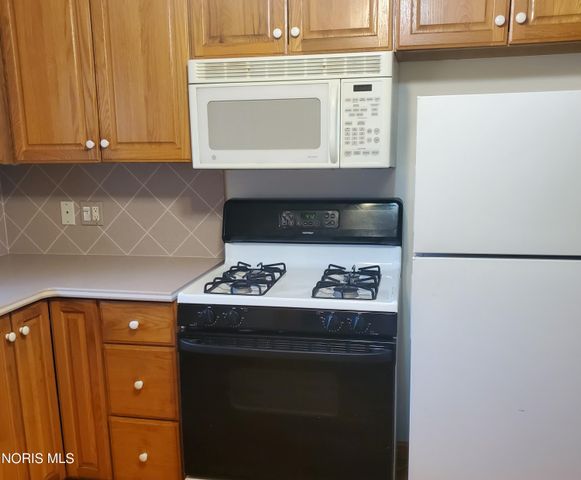840 Carver Boulevard, Toledo, OH 43607