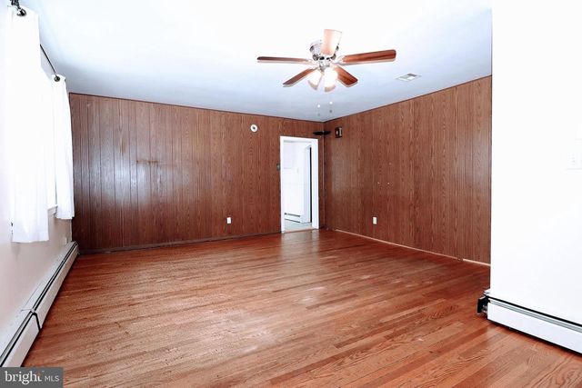 172 HARRISON ST, Emmaus, PA 18049