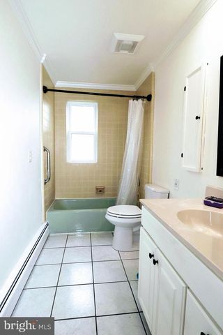 172 HARRISON ST, Emmaus, PA 18049