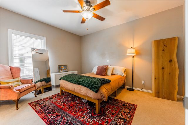 3977 Chesapeake Street, Springdale, AR 72762