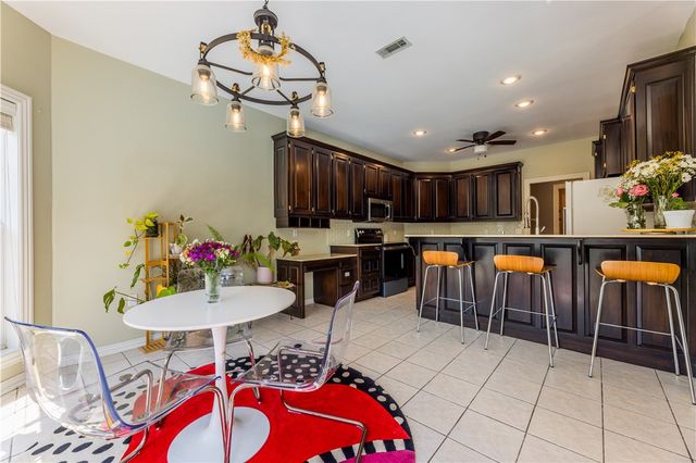 3977 Chesapeake Street, Springdale, AR 72762