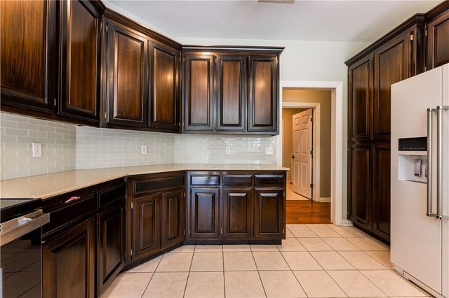 3977 Chesapeake Street, Springdale, AR 72762