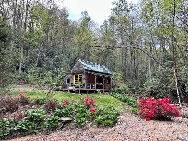 204 Rush Creek Road, Black Mountain, NC 28711