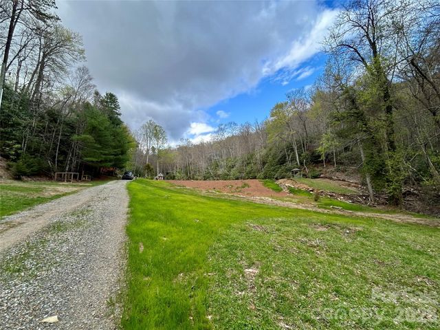 204 Rush Creek Road, Black Mountain, NC 28711